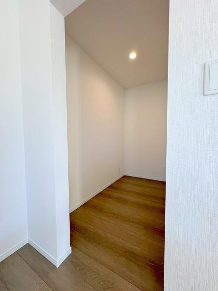 ���{�����s���Z������3���ڂ̐V�z��ˌ��Ă̎��[