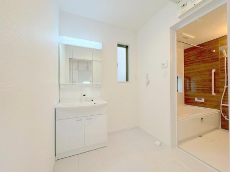 ���{�����s���Z������3���ڂ̐V�z��ˌ��Ă̐��ʑ�E���ʏ�