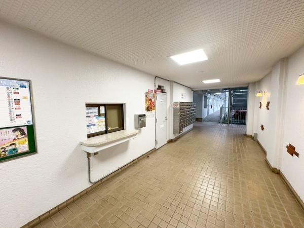 ���{�Q����s���r���̒��Ã}���V�����̃G���g�����X