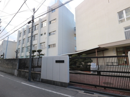 ���{���s����揟�R�k1���ڂ̓y�n�̎��ӊ�