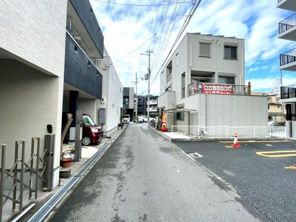 ���{���s����揟�R�k1���ڂ̓y�n�̑O�ʓ��H�܂ތ��n�ʐ^