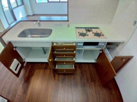 ���{�����s���ΐؒ�2���ڂ̒��Ã}���V�����̃L�b�`��