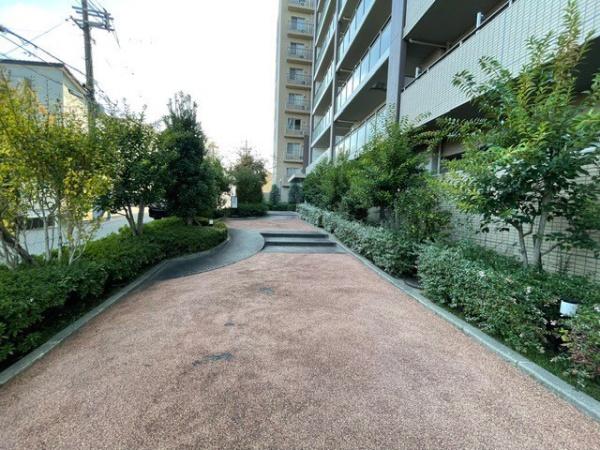 ���{�l����s����̒��Ã}���V�����̂��̑����p��