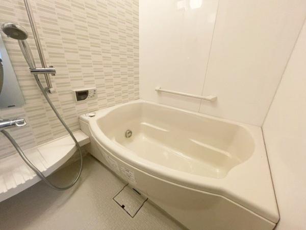 ���{�l����s����̒��Ã}���V�����̗���