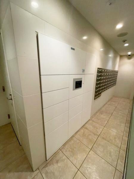 ���{�l����s����̒��Ã}���V�����̂��̑����p��