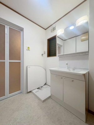 ���{����s��v�ے�4���ڂ̒��È�ˌ��Ă̐��ʑ�E���ʏ�