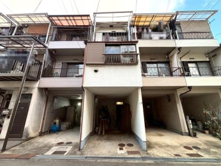 ���{���s��������2���ڂ̒��È�ˌ��Ă̌��n�O�ώʐ^