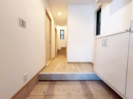 ���{���s�����ؐ쐼3���ڂ̒��È�ˌ��Ă̌���