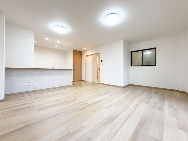 ���{���s�����ؐ쐼3���ڂ̒��È�ˌ��Ẵ��r���O