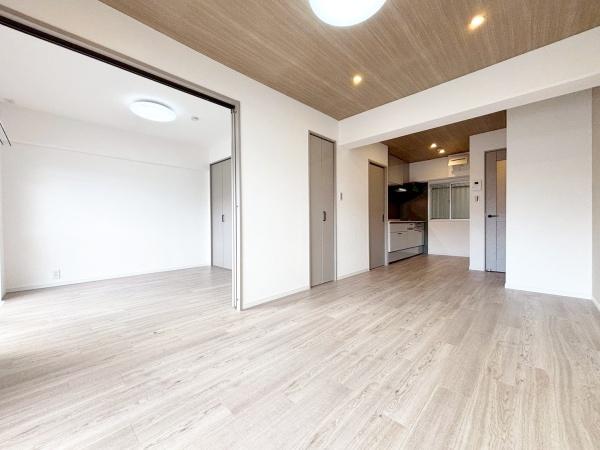 ���{���s�����V��1���ڂ̒��Ã}���V�����̃��r���O