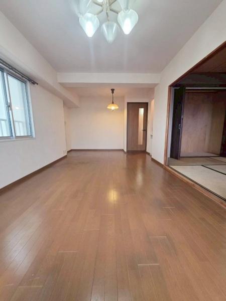 ���{����s��v�ے�2���ڂ̒��Ã}���V�����̃��r���O