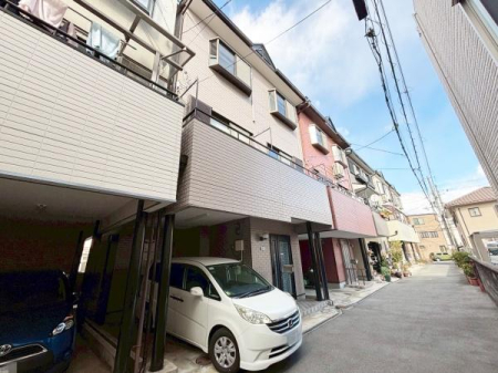 ���{���c�s���̏o���̒��È�ˌ��Ă̑O�ʓ��H�܂ތ��n�ʐ^