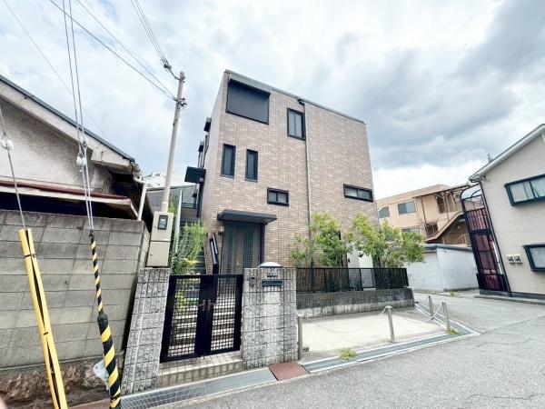 兵庫県神戸市東灘区青木2丁目の中古一戸建ての現地外観写真