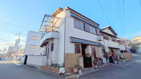 ���{�����s���ΐؒ�1���ڂ̒��È�ˌ��Ă̌��n�O�ώʐ^