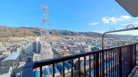 ���{�����s������4���ڂ̒��Ã}���V�����̏Z�˂���̒��]�ʐ^