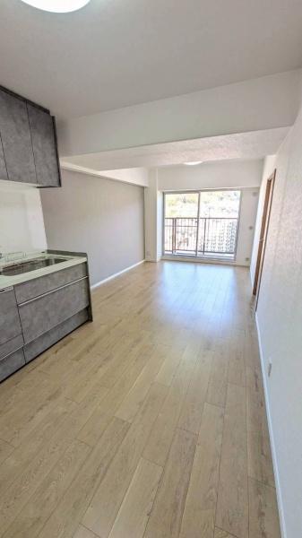 ���{�����s������4���ڂ̒��Ã}���V�����̃��r���O