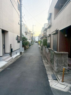 ���{����s�����̓y�n�̑O�ʓ��H�܂ތ��n�ʐ^