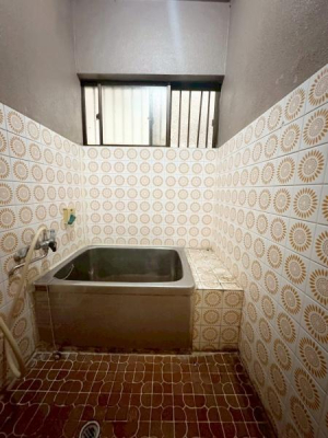 ���{��^�s�l�{2���ڂ̒��È�ˌ��Ă̗���