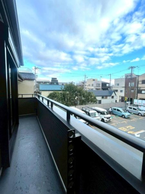 ���{���s���Z�g��Y�S7���ڂ̐V�z��ˌ��Ẵo���R�j�[