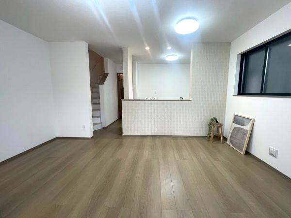 ���{���s���Z�g��Y�S7���ڂ̐V�z��ˌ��Ẵ��r���O