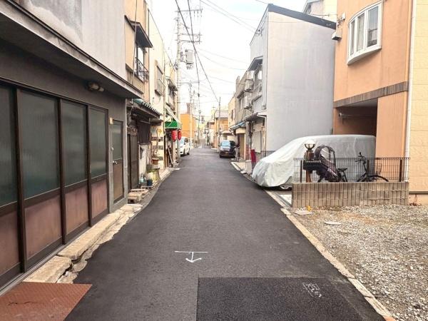 ���{���s����操�J5���ڂ̓y�n�̑O�ʓ��H�܂ތ��n�ʐ^