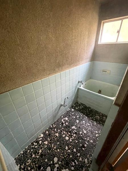 ���{�����s�R�蒬�̒��Ãe���X�n�E�X�̗���