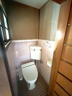 ���{�����s�R�蒬�̒��Ãe���X�n�E�X�̃g�C��