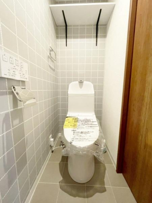 ���Ɍ����s�����c��8���ڂ̒��È�ˌ��Ẵg�C��