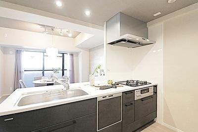 ���{���c�s���R��5���ڂ̒��Ã}���V�����̃L�b�`��