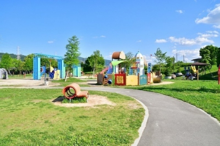 ���{�Q����s�͖k�����̓y�n�̎��ӊ�