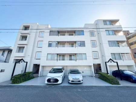 ���{�L���s������3���� 4-7�̒��Ã}���V�����̌��n�O�ώʐ^