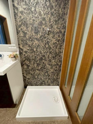 ���{���s���������k8���ڂ̒��È�ˌ��Ă̐��ʑ�E���ʏ�