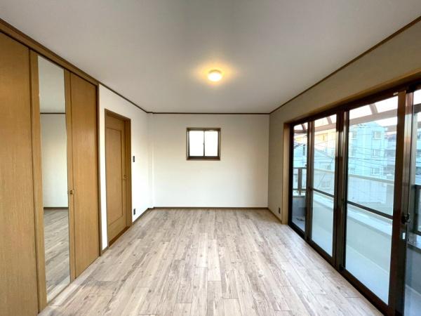 大阪府大阪市平野区加美北8丁目の中古一戸建ての洋室