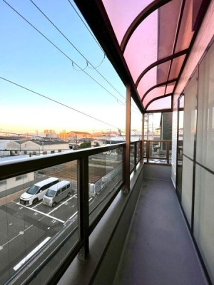 ���{���s���������k8���ڂ̒��È�ˌ��Ẵo���R�j�[