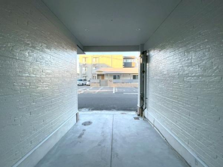 ���{���s���������k8���ڂ̒��È�ˌ��Ă̒��ԏ�