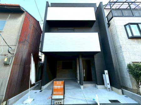 ���{���s�����F��1���ڂ̐V�z��ˌ��Ă̌��n�O�ώʐ^