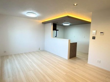 ���{���s�����F��1���ڂ̐V�z��ˌ��Ẵ��r���O