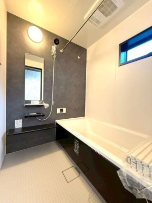 ���{���s�����F��1���ڂ̐V�z��ˌ��Ă̗���