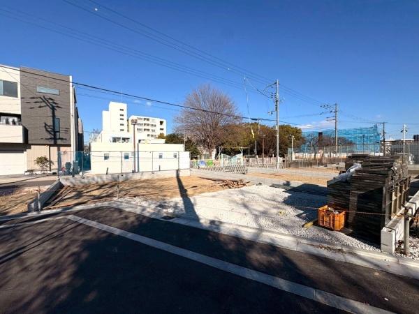 ���{���s����敽��s��3���ڂ̐V�z��ˌ��Ă̌��n�O�ώʐ^