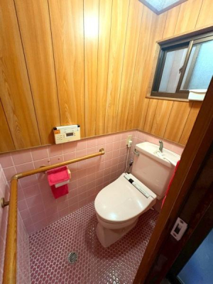 ���{��s���_�ےʂ̒��Ãe���X�n�E�X�̃g�C��