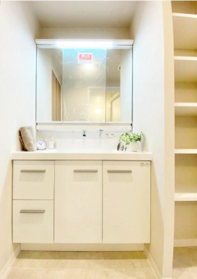 ���{�L���s�单��1���ڂ̒��Ã}���V�����̐��ʑ�E���ʏ�