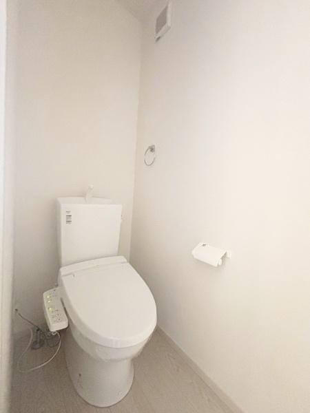 ���{�L���s������1���ڂ̐V�z��ˌ��Ẵg�C��