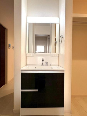 ���{���s�����c��3���ڂ̐V�z��ˌ��Ă̐��ʑ�E���ʏ�