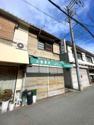 ���{���s���Z�g�擒��5���ڂ̒��Ãe���X�n�E�X�̂��̑����n