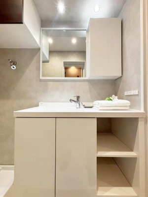 ���{���s�����V�k��1���� 3-4�̒��Ã}���V�����̐��ʑ�E���ʏ�