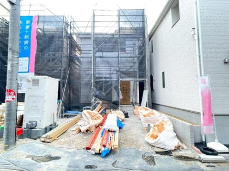 ���{���s�����c��3���ڂ̐V�z��ˌ��Ă̌��n�O�ώʐ^