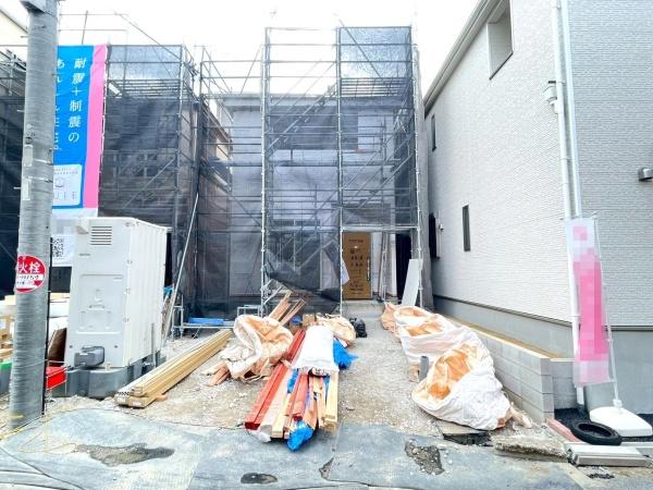 ���{���s�����c��3���ڂ̐V�z��ˌ��Ă̌��n�O�ώʐ^