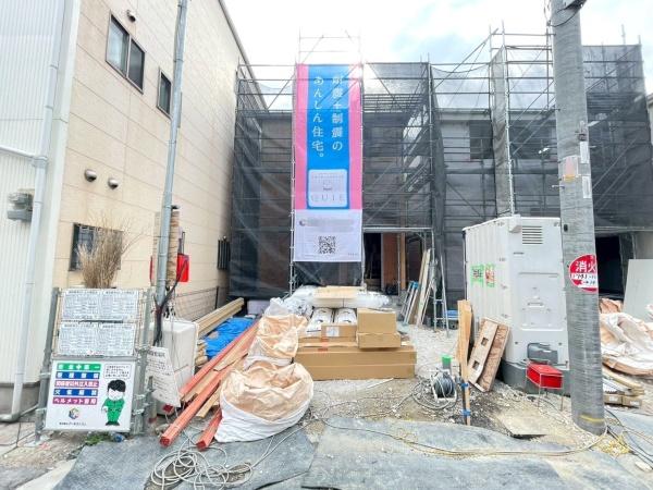 ���{���s�����c��3���ڂ̐V�z��ˌ��Ă̌��n�O�ώʐ^