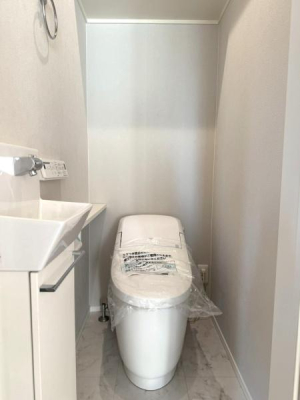 ���{���s����撷�g������3���ڂ̒��È�ˌ��Ẵg�C��