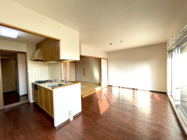 ���{���s����������4���ڂ̒��Ã}���V�����̃��r���O